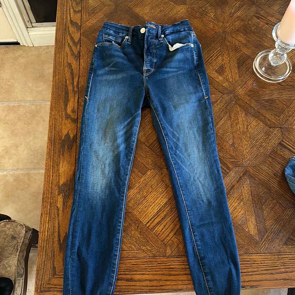 Skinny jeans good America